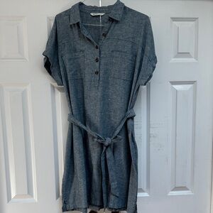 Casual Blue Button-Up Dress